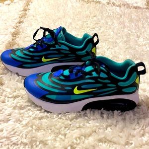 Nike Size 7 Youth Sneakers